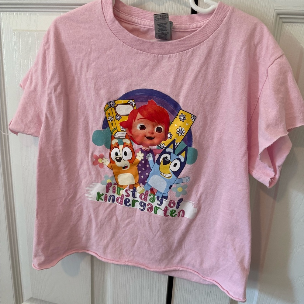 Soft Pink Cartoon Graphic Short Sleeve Tee